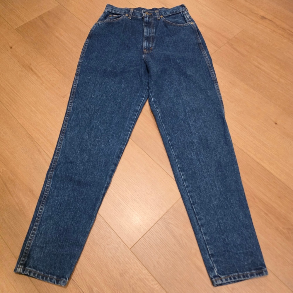 Chic Vintage 90s High Waisted Mom Jeans Blue Tapered Made in USA Size 14 Tall